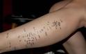 ΔΕΙΤΕ: Το πιο ασυνήθιστο τατουάζ στο πόδι - Φωτογραφία 3