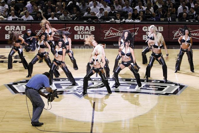 Καλώς ήλθατε στον κόσμο των cheerleaders! (pics) - Φωτογραφία 7