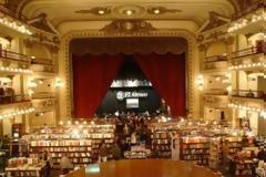 Το πιο εντυπωσιακό βιβλιοπωλείο