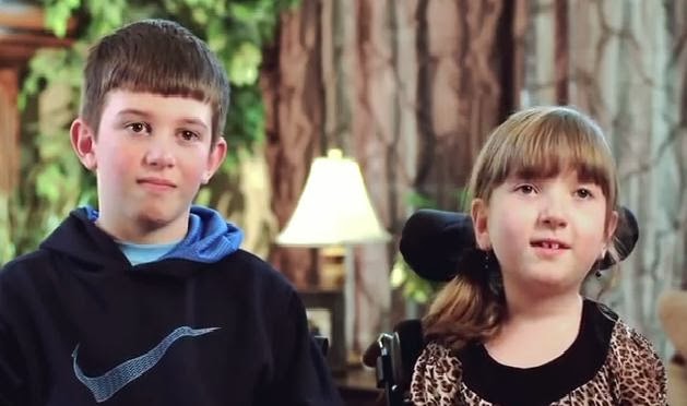 Συγκινεί η αγάπη ενός 10χρονου για την άρρωστη αδελφή του [video] - Φωτογραφία 1