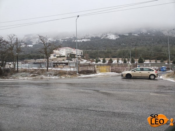 Κλειστός ο δρόμος Χορτιάτη- Αγ. Βασιλείου- Λευκό τοπίο η Θεσσαλονίκη [video] - Φωτογραφία 2