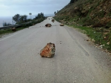 Ζημιές και στη Ζάκυνθο από το σεισμό - Φωτογραφία 2