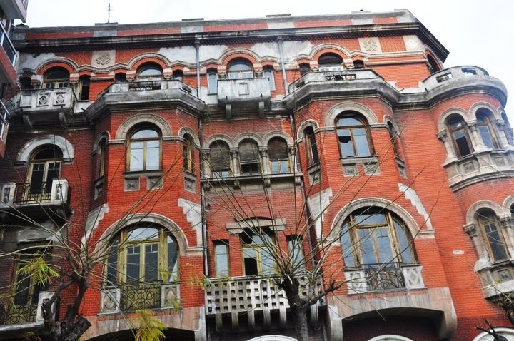 Ο Ιβάν Σαββίδης αγόρασε και το «κόκκινο σπίτι» της Θεσσαλονίκης για 4 εκατ. ευρώ - Φωτογραφία 3