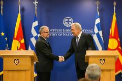 Δηλώσεις ΥΕΘΑ Δημήτρη Αβραμόπουλου και ΥΠΑΜ πΓΔΜ Talat Xhaferi μετά τη συνάντησή τους στο ΥΠΕΘΑ