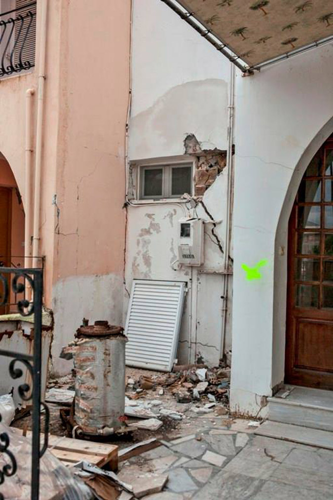Κεφαλονιά: Μη κατοικήσιμο ένα στα δύο σπίτια στο Ληξούρι - Φωτογραφία 3