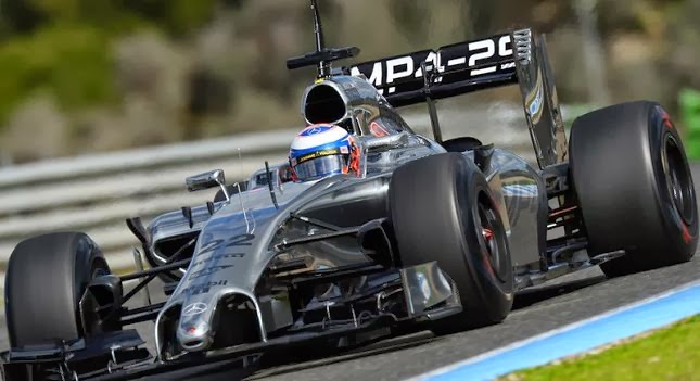 Εντυπωσιακή η McLaren στην πίστα της Χερέθ - Φωτογραφία 1