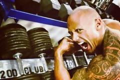 Ο τεράστιος Dwayne Johnson σε φωτογραφίες από το γυμναστήριο