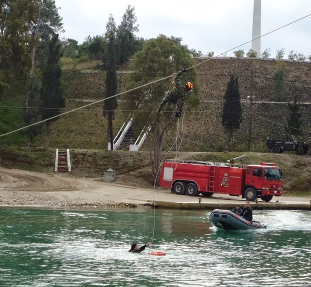 Φωτό από την επίσκεψη του ΥΦΕΘΑ Αθ. Δαβάκη στη ΣΜΧ και στο 747 ΕΤΜΧ - Φωτογραφία 2