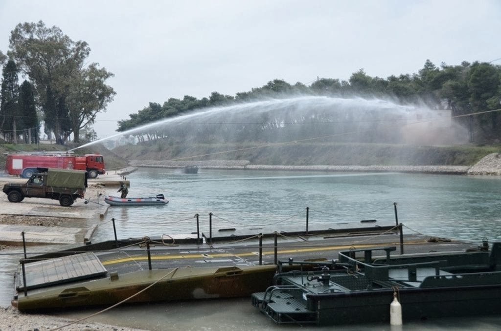 Φωτό από την επίσκεψη του ΥΦΕΘΑ Αθ. Δαβάκη στη ΣΜΧ και στο 747 ΕΤΜΧ - Φωτογραφία 9