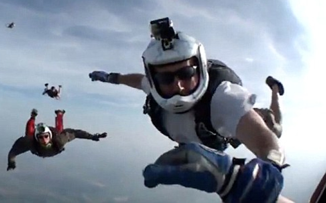 Ελεύθερη πτώση χωρίς τις αισθήσεις του! - Φωτογραφία 4