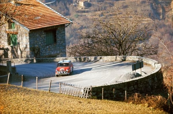 Μία μεγάλη νίκη για ένα μικρό αυτοκίνητο: πριν από 50 χρόνια το κλασικό Mini κέρδισε για πρώτη φορά στο Ράλι Μόντε Κάρλο - Φωτογραφία 4