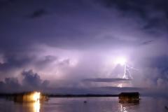 Οι μυστηριώδεις αστραπές που εμφανίζονται στο ίδιο ακριβώς μέρος 160 νύχτες τον χρόνο και διαρκούν έως και 10 ώρες