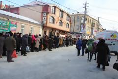 4242 - Χιλιάδες πιστοί προσκύνησαν και σήμερα τα Τίμια Δώρα στη Συμφερούπολη (φωτογραφίες)
