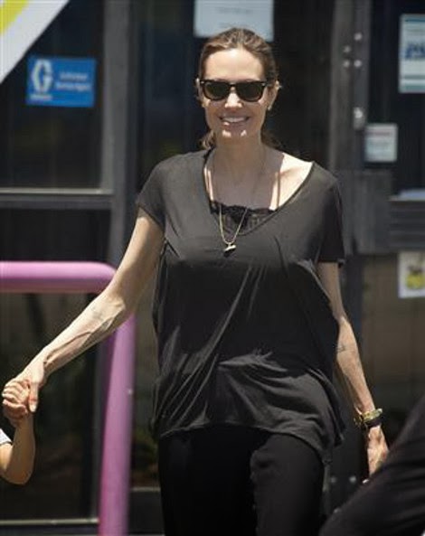 Τι κάνει την Angelina Jolie να αισθάνεται «φρικιό» και θέλει να το διορθώσει - Φωτογραφία 5