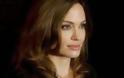 Τι κάνει την Angelina Jolie να αισθάνεται «φρικιό» και θέλει να το διορθώσει - Φωτογραφία 1