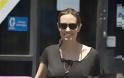 Τι κάνει την Angelina Jolie να αισθάνεται «φρικιό» και θέλει να το διορθώσει - Φωτογραφία 5