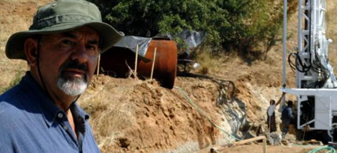 Ο Έλληνας «Ιντιάνα Τζόουνς» ξαναχτυπά - Ψάχνει σεντούκια με χρυσό στα Τρίκαλα - Φωτογραφία 1