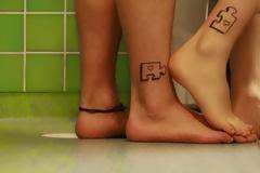20 ΤΡΟΜΕΡΑ tattoos σε ερωτευμένα ζευγάρια!