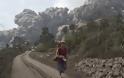Φρίκη από την πολύνεκρη έκρηξη του ηφαιστείου στη Σουμάτρα: Ξεθάβουν νεκρούς από τη στάχτη - Φωτογραφία 5