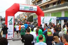 Με απόλυτη επιτυχία και σε κλίμα αποθέωσης πραγματοποιήθηκαν οι πρώτοι Ετήσιοι Αγώνες Δρόμου «Σπύρος Λούης» από τον Δήμο Αμαρουσίου
