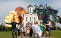 Ρώσοι νεόνυμφοι τερματίζουν τη γαμήλια φωτογραφία - Φωτογραφία 7
