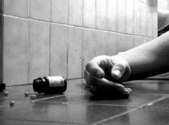 Απόπειρα αυτοκτονίας 45χρονης στα Τρίκαλα λόγω .facebook - Φωτογραφία 1