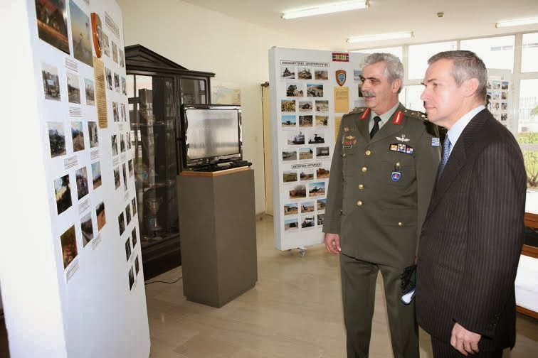 ΦΩΤΟΓΡΑΦΙΚΑ ΣΤΙΓΜΙΟΤΥΠΑ ΑΠΟ ΤΗΝ ΓΕΝΕΘΛΙΑ ΗΜΕΡΑ ΤΗΣ ΑΣΔΕΝ - Φωτογραφία 2