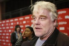 Με τη σύριγγα καρφωμένη στο χέρι βρήκαν τον Philip Seymour Hoffman