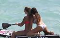 Claudia Romani και Stine Kronborg κάνουν Paddleboarding στο Miami - Φωτογραφία 3