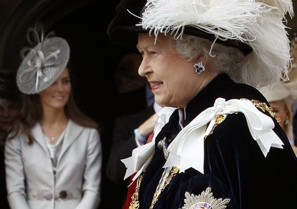 Βασίλισσα Ελισάβετ προς Μίντλετον: Κρύψε τα μπούτια σου! - Φωτογραφία 1