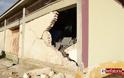 Ισοπεδώθηκαν τα πάντα! Εικόνες καταστροφής από τους σεισμούς στην Κεφαλονιά – Μάχη με το χρόνο για να αποκατασταθούν οι ζημιές – Συγκλονιστικές ΦΩΤΟ - Φωτογραφία 31