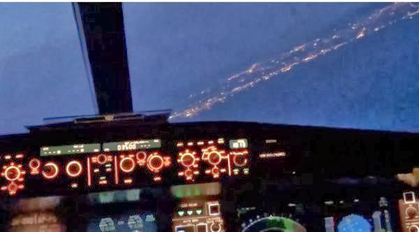 Προσγείωση στη Θεσσαλονίκη, μέσα από το πιλοτήριο - Μοναδικό video - Φωτογραφία 1