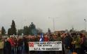 ΤΩΡΑ - Έκλεισαν οι αγρότες την Εγνατία οδό στον κόμβο της Κουλούρας - Φωτογραφία 1