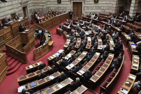 Διάλυση ΕΟΠΥΥ: Λοβέρδος, Αηδόνης, Κασαπίδης έσωσαν το νομοσχέδιο Γεωργιάδη - Φωτογραφία 1