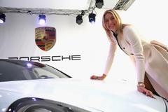 ΦΩΤΟ-Η Porsche της Σαράποβα