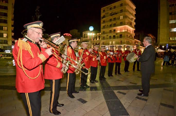 Πάτρα: Άναψε ο Καρναβαλικός διάκοσμος - Φωτογραφία 3