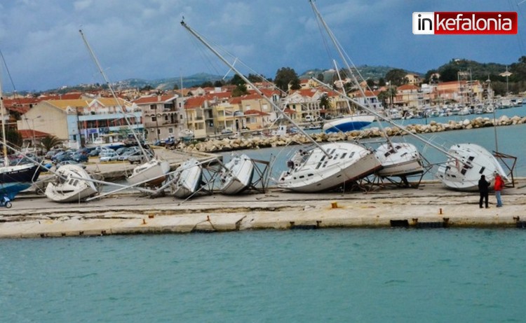 12 εικόνες που μας «άγγιξαν» στο δοκιμαζόμενο Ληξούρι... !!! - Φωτογραφία 1