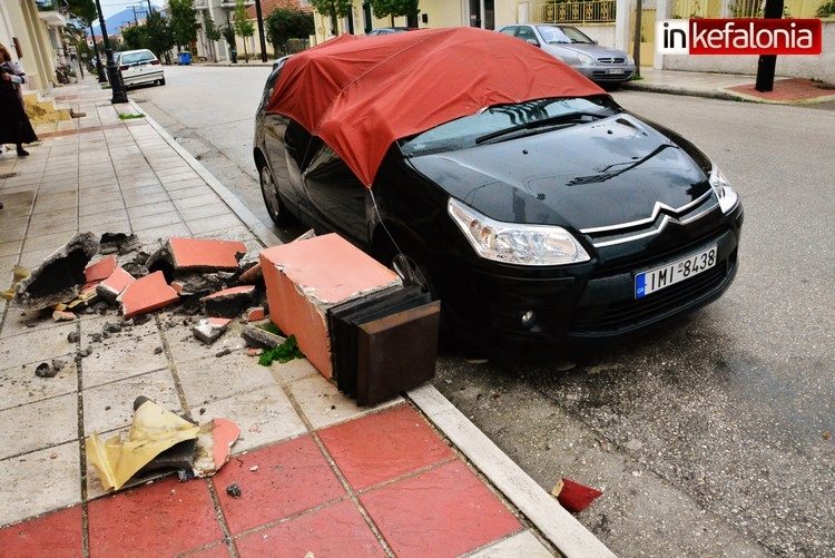 12 εικόνες που μας «άγγιξαν» στο δοκιμαζόμενο Ληξούρι... !!! - Φωτογραφία 5