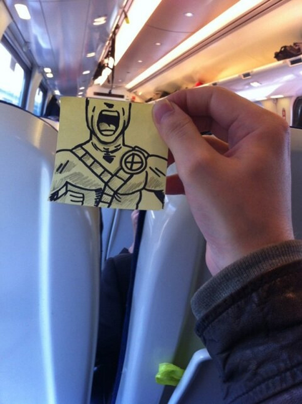 Τι γίνεται όταν ένας θεότρελος τύπος ζωγραφίζει φάτσες και τις κάνει κολάζ μέσα σε τρένα πάνω σε επιβάτες; [photos] - Φωτογραφία 13