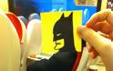 Τι γίνεται όταν ένας θεότρελος τύπος ζωγραφίζει φάτσες και τις κάνει κολάζ μέσα σε τρένα πάνω σε επιβάτες; [photos] - Φωτογραφία 18