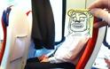 Τι γίνεται όταν ένας θεότρελος τύπος ζωγραφίζει φάτσες και τις κάνει κολάζ μέσα σε τρένα πάνω σε επιβάτες; [photos] - Φωτογραφία 19