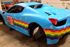 Πώς... καταστρέφεις μια Ferrari