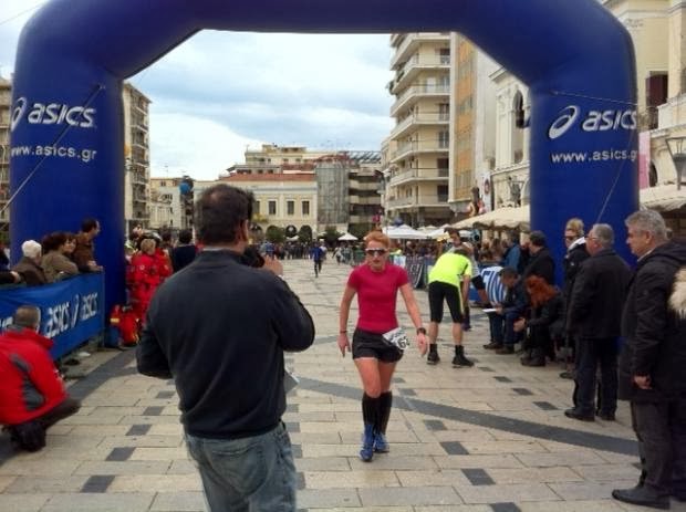 Πάτρα: Πάνω από 530 δρομείς έτρεξαν από την Ναύπακτο έως την πλατεία Γεωργίου - Και πρόταση γάμου πάνω στη Γέφυρα! - Φωτογραφία 2