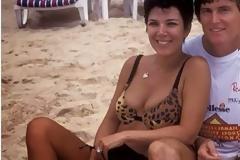 Σκάνδαλο: Ο πατριός Καρντάσιαν γίνεται... γυναίκα!