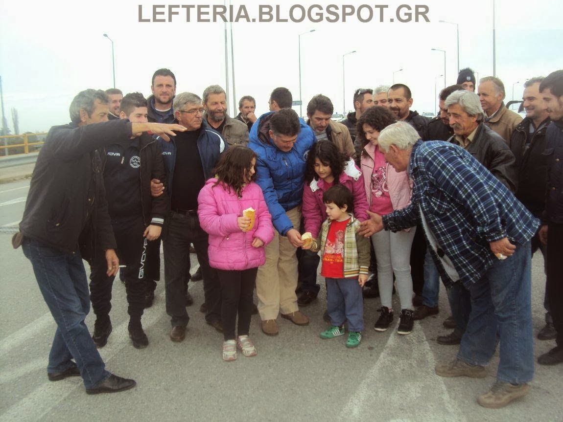 Για δεύτερη μέρα στους δρόμους η αγροτιά της Πιερίας - Φωτογραφία 2