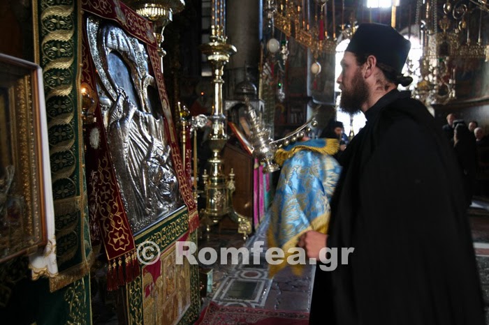 Προσκυνητές από… δέκα χώρες ευχήθηκαν στον Εφραίμ - Φωτογραφία 2