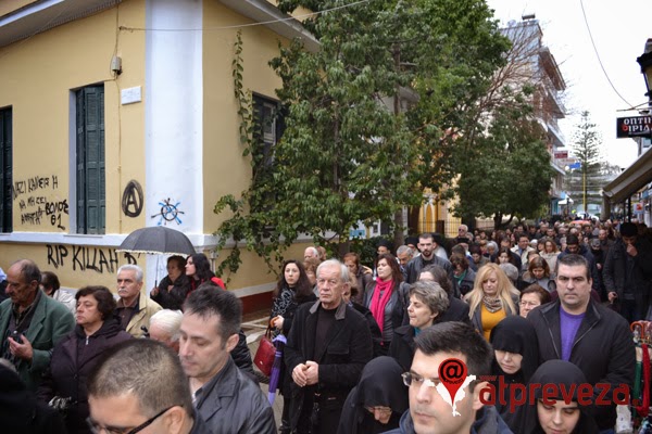 Η Πρέβεζα υποδέχθηκε το Ιερό Λείψανο του Αγίου Ιερομάρτυρος Χαραλάμπους [video] - Φωτογραφία 4