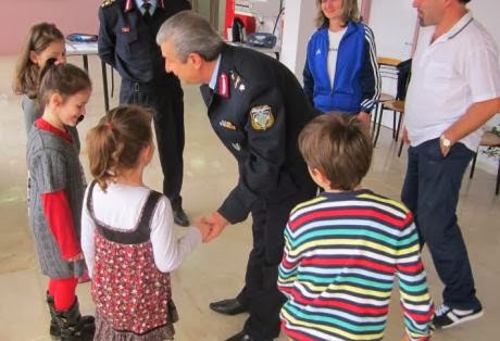 Ξεκίνησαν μαθήματα χορού, για παιδιά στην Αστυνομική Διεύθυνση Αχαΐας - Φωτογραφία 1