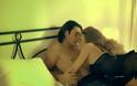 Ελληνίδα τραγουδίστρια προκαλεί εγκεφαλικά με τις ροζ στιγμές σε video clip - Φωτογραφία 2