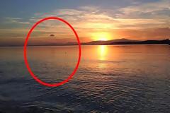 Άγνωστο ιπτάμενο αντικείμενο (UFO) σε φωτογραφία πάνω από τον Ελληνικό ουρανό!